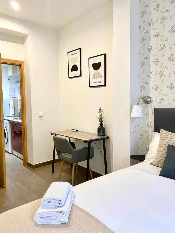 Apartamentos Fuencarral Madrid Esterno foto