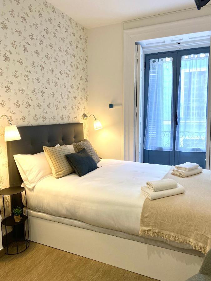Apartamentos Fuencarral Madrid Esterno foto